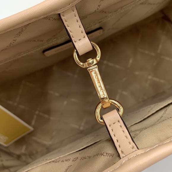 MICHAEL KORS JET SET TRAVEL MEDIUM CARRYALL TOTE BUFF MULTI COLOR - Picture 13 of 16